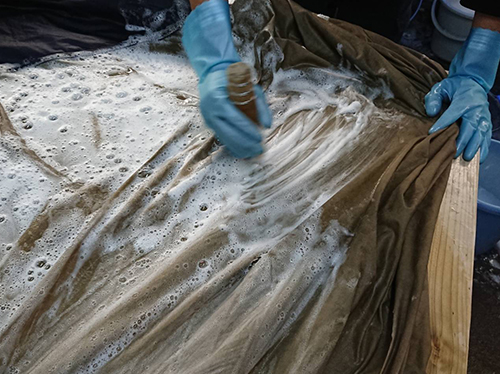 手洗い+自然乾燥+アイロン仕上げ