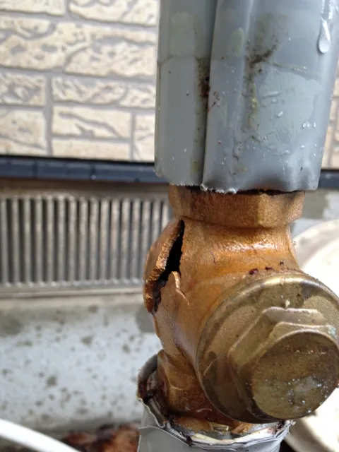 10年以上の給湯器のリスクとは